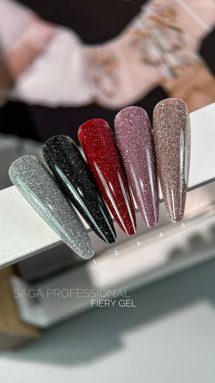 Gel lak SAGA Fiery Gel 03, 9 ml obrázek 2 Gel lak SAGA Fiery Gel 03, 9 ml - Зображення 2